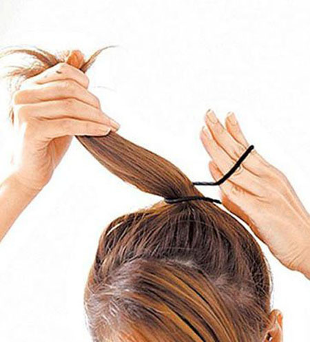 花苞头扎法步骤 简单的韩式盘发(10)